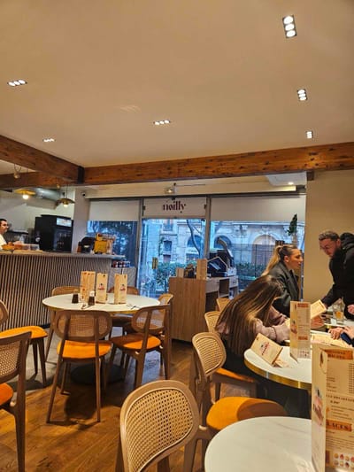 CAFE NOILLY rue paradis