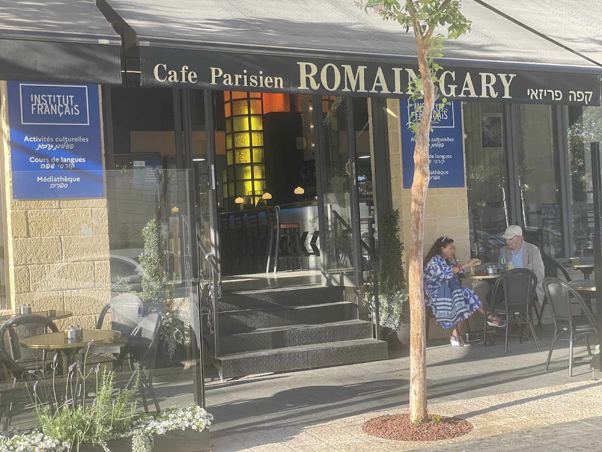 Romain Gary Cafe Parisian