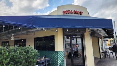 Pita Hut Aventura