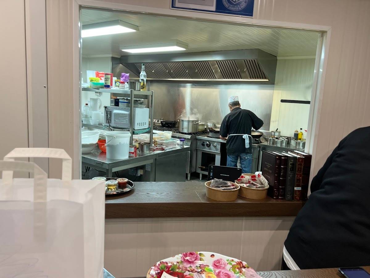 KAMPAI Créteil Glatt Cacher