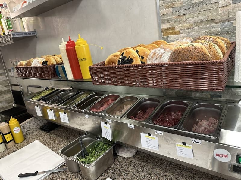 Katzav Delicatessen