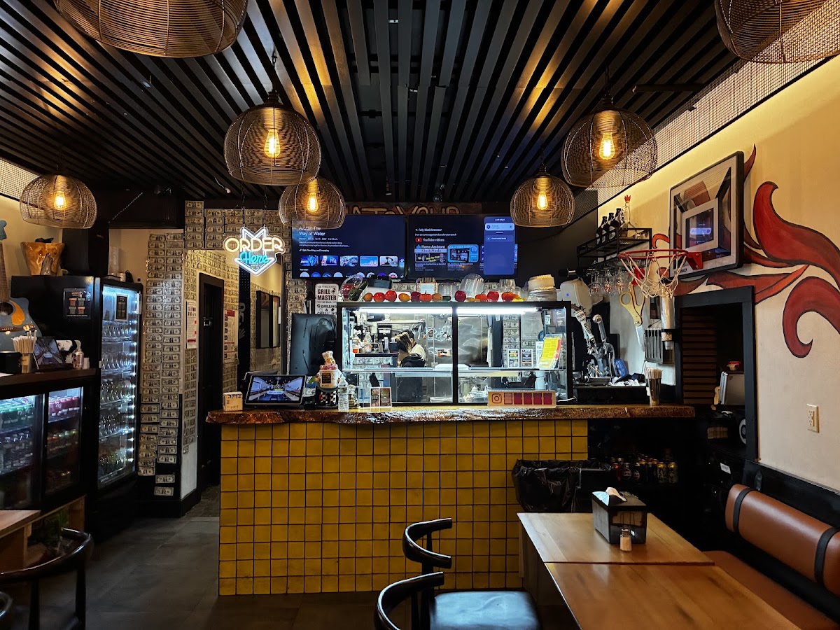 Munchy's Grill